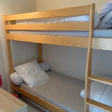 La Et La Au Bout Du Parc 4 Couchages Avec Jardin Apartment